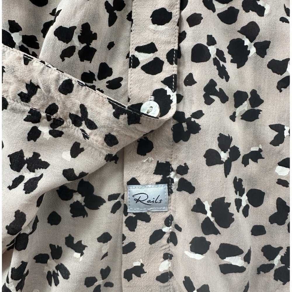 RAILS Anna Rose Floral Cheetah Blouse L Large Pink Black Rayon Button Up Shirt - Picture 14 of 16